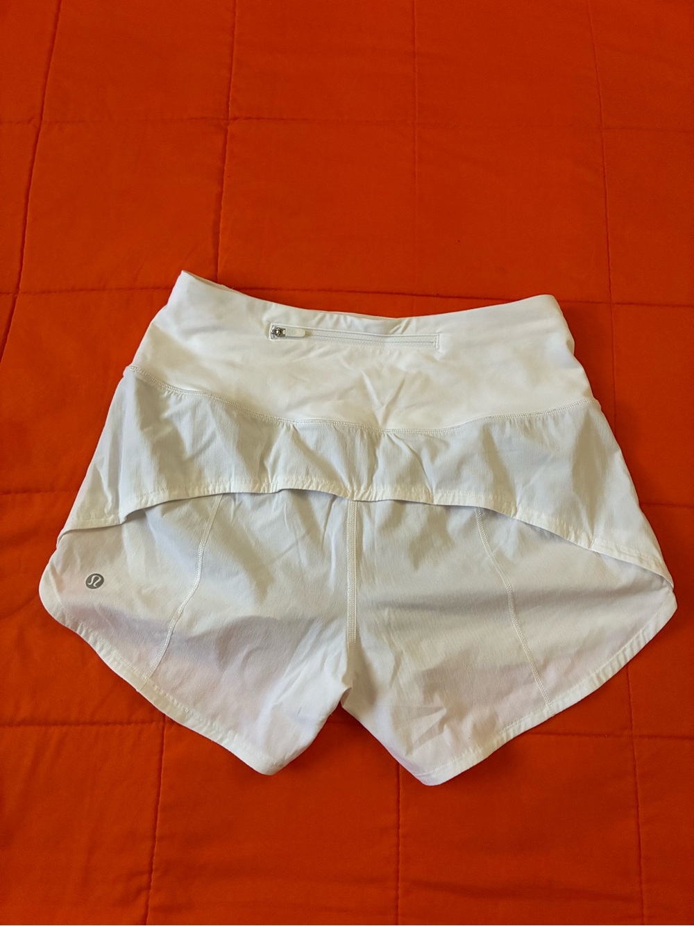 Lululemon Shorts Womens 4 White Gym Athletic Activewear Running Sportswear